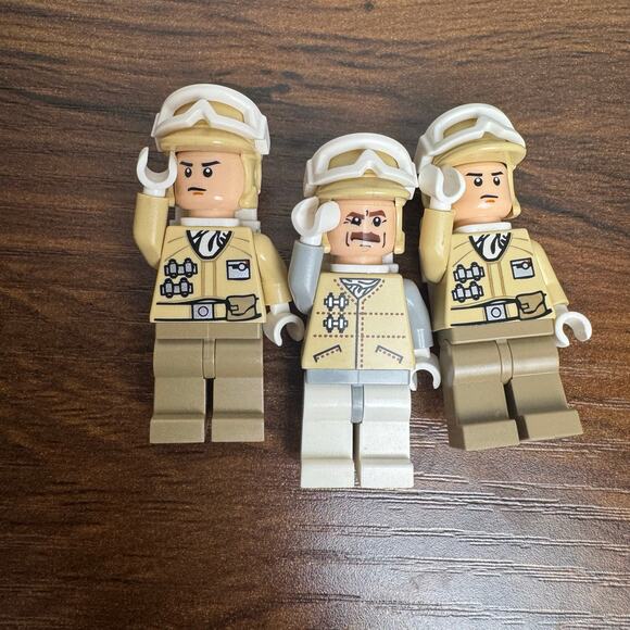 LEGO Star Wars Hoth Rebel Trooper Minifigure Lot x3 w/ Goggles Backpacks - Picture 1 of 3